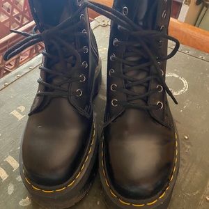 Jadon Platform Dr Marten size 7